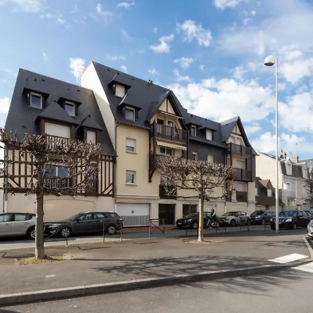 Le Carrousel Des Sports-2 By Interhome